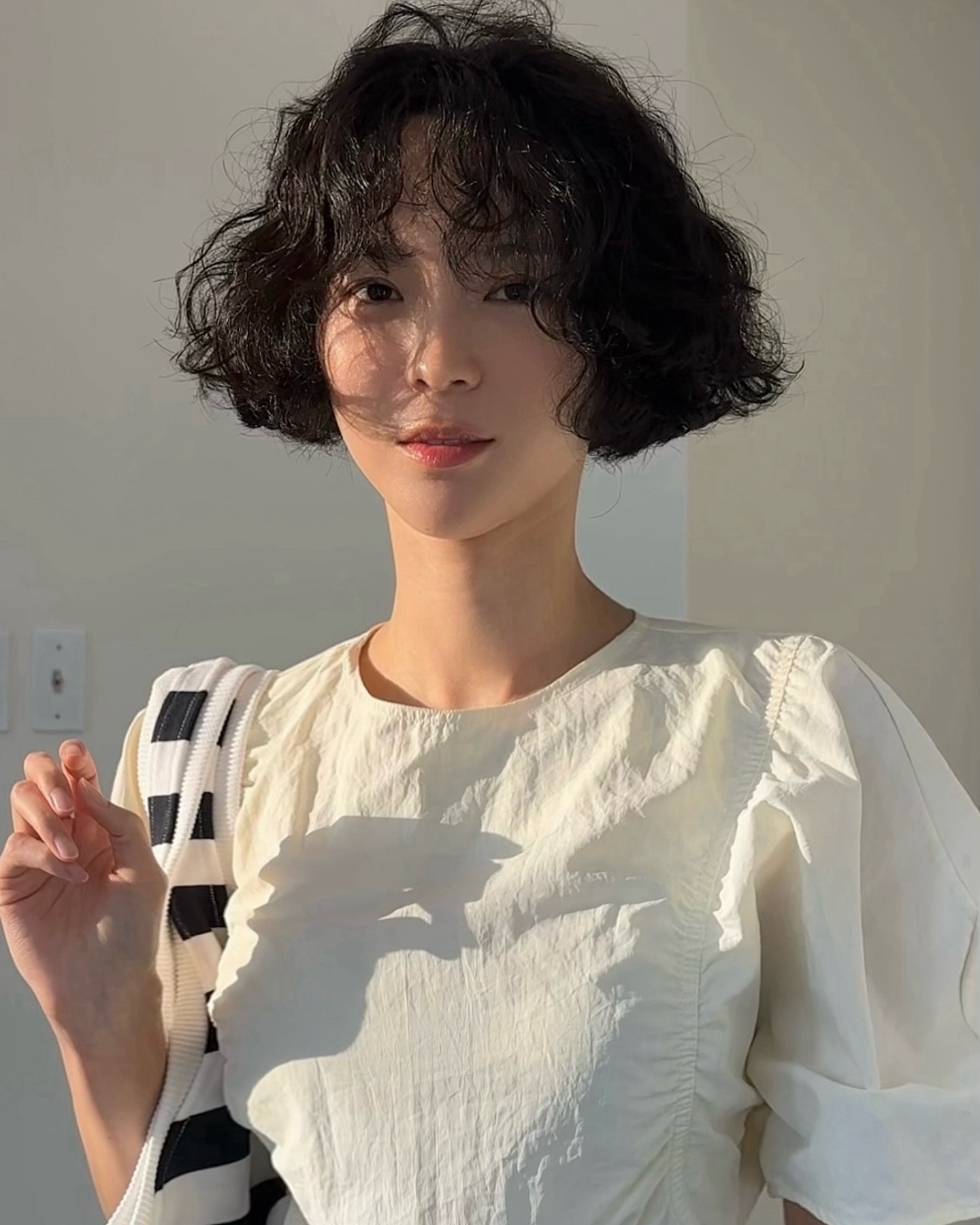 러블리 한도초과〰️단발+히피펌 이미지