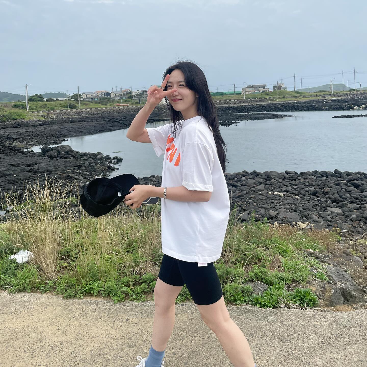 셀럽 여름 데일리🖤바이커 쇼츠 이미지