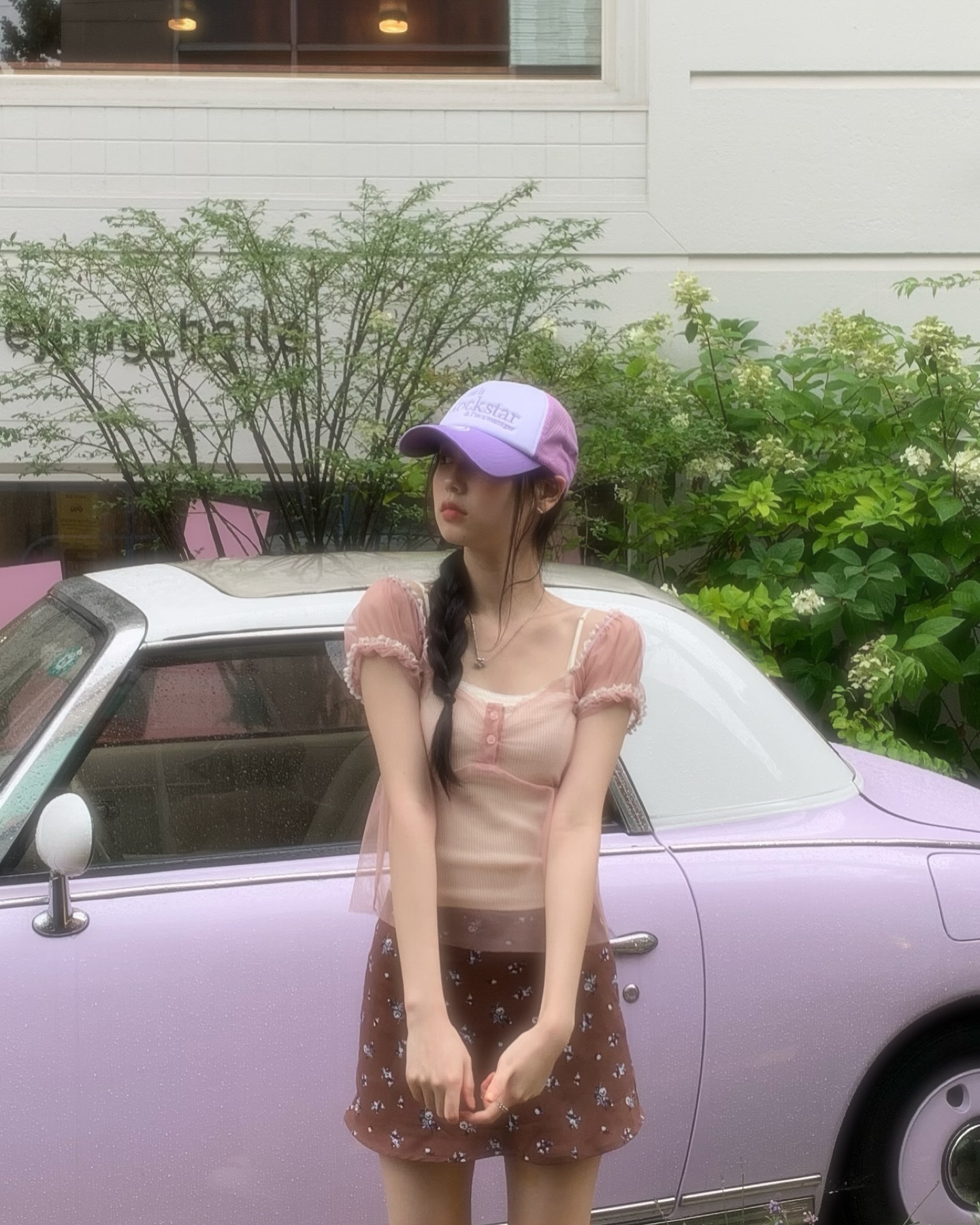 한쪽 땋은머리로 청순 분위기✨🫶 이미지4
