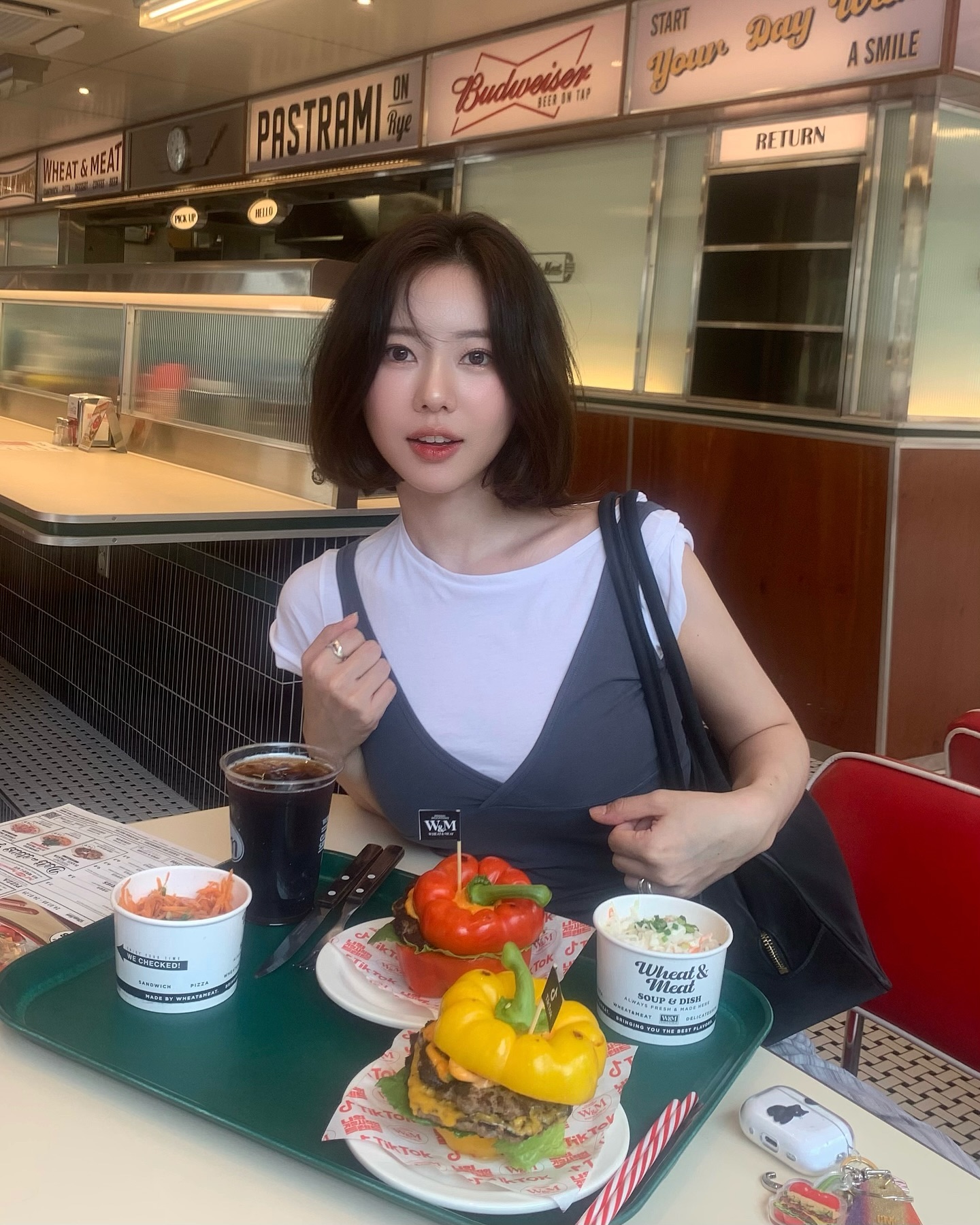 반팔티에 뷔스티에 레이어드룩🤍🖤 이미지5