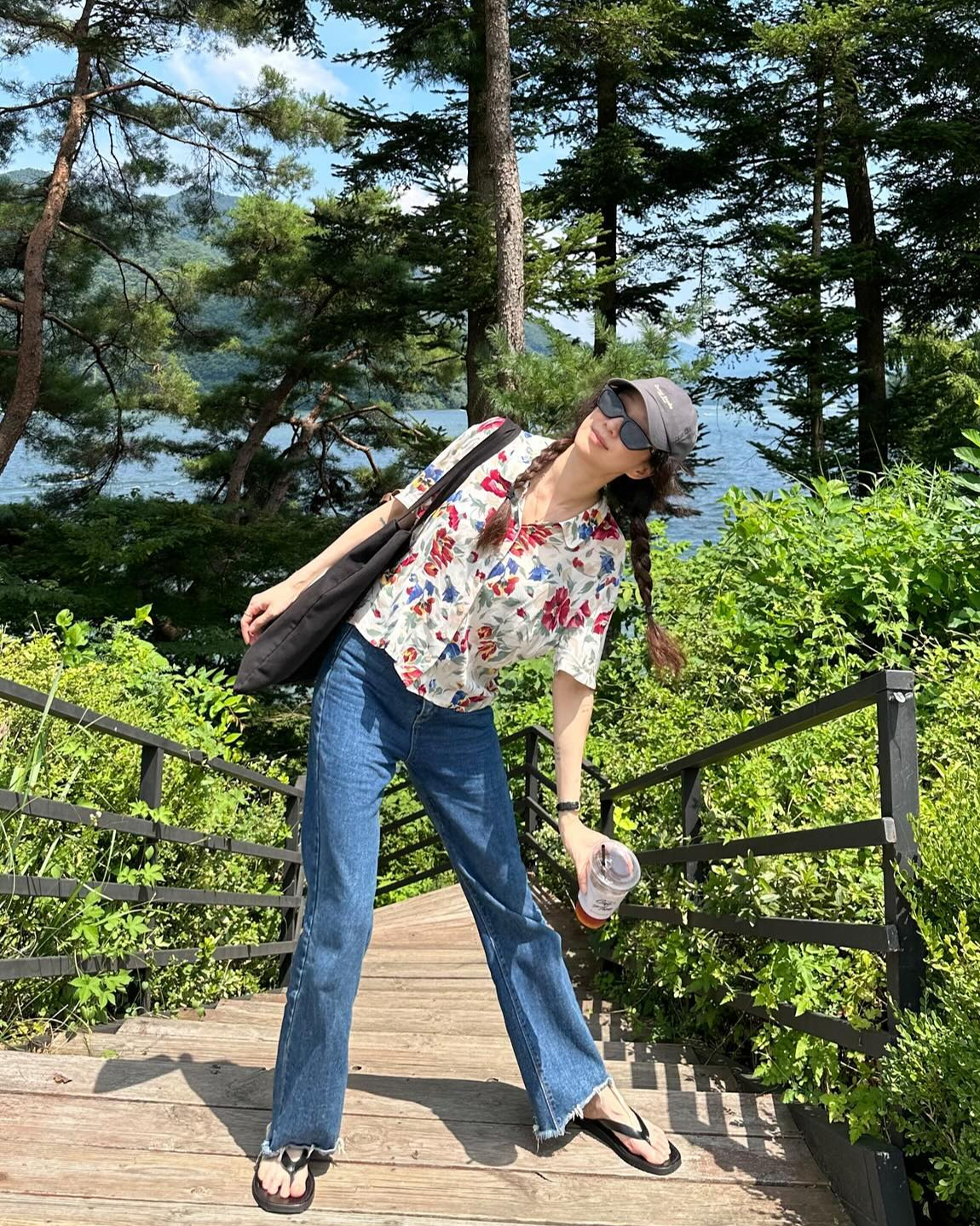 꾸안꾸룩 필수템🩷셔츠&볼캡 이미지
