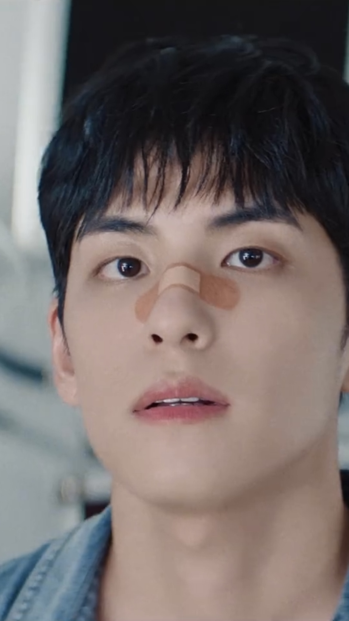 믿고 듣는 데이식스의 신곡 스포🎸

DAY6가 9월 2일에 발매하는 새 앨범 ‘Band Aid’의 콘셉트 필름 완편을 공개했습니다. 영상은 새 앨범에 수록된 음원 일부가 공개되어 컴백 열기를 더욱 고조시켰는데요. 풀버전은 JYP엔터테인먼트 공식 유튜브에서 감상할 수 있습니다. 이미지
