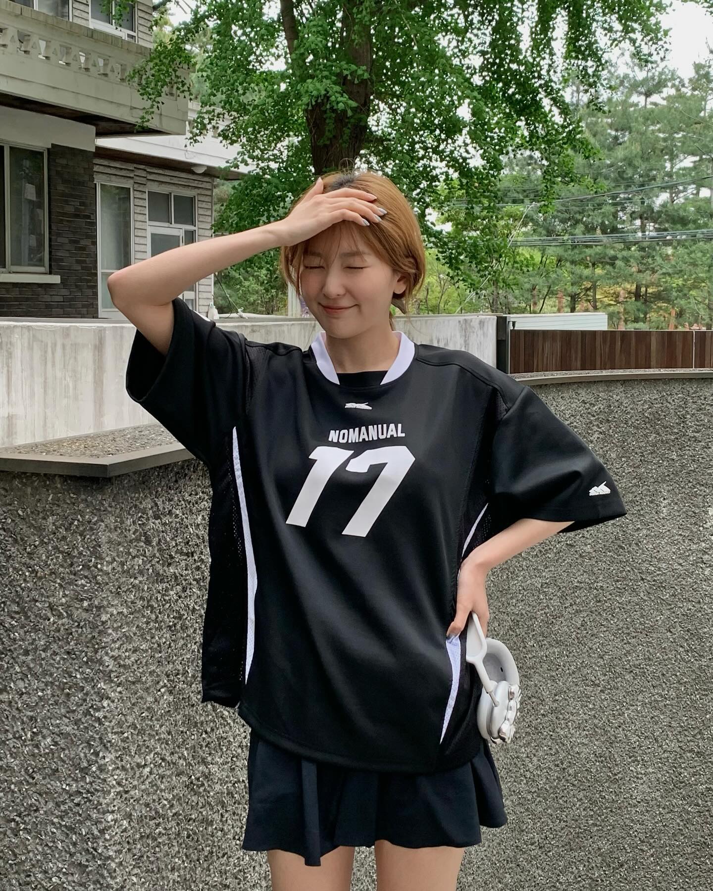 블록코어룩+스커트 매치🤍🖤힙블리 이미지2