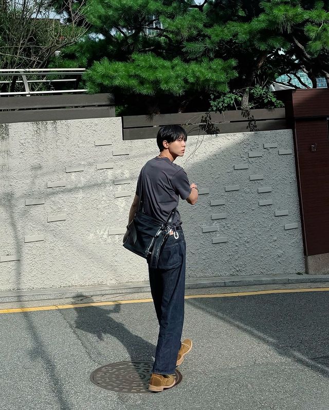 더워도 청바지는 포기못함👖 이미지9