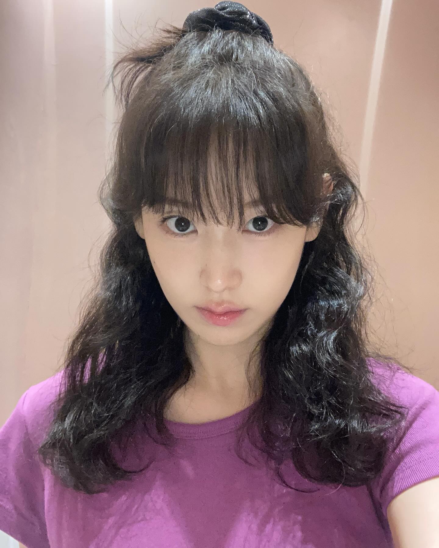 높은 반묶음 포인트로 귀엽게💕 이미지3