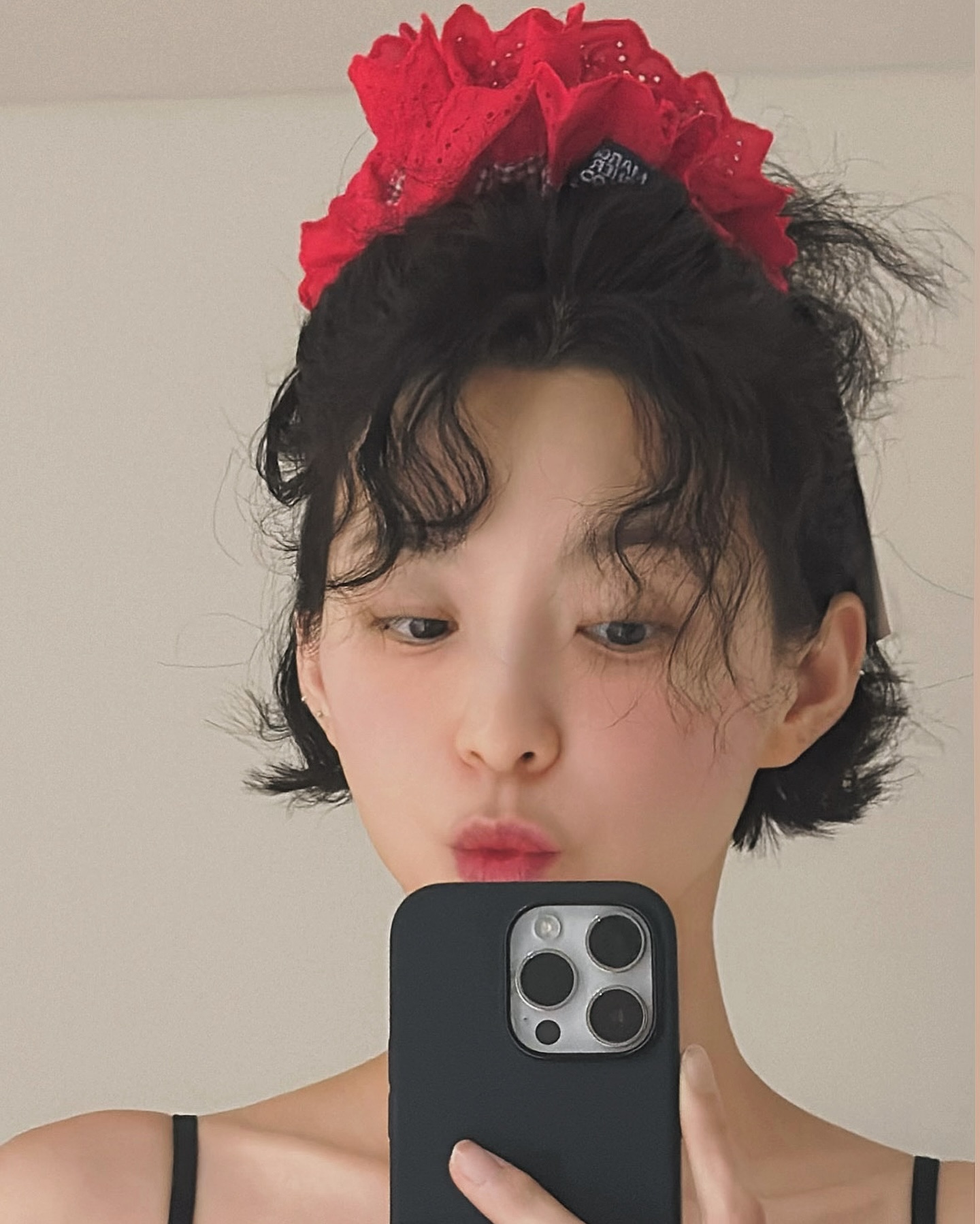 높은 반묶음 포인트로 귀엽게💕 이미지2