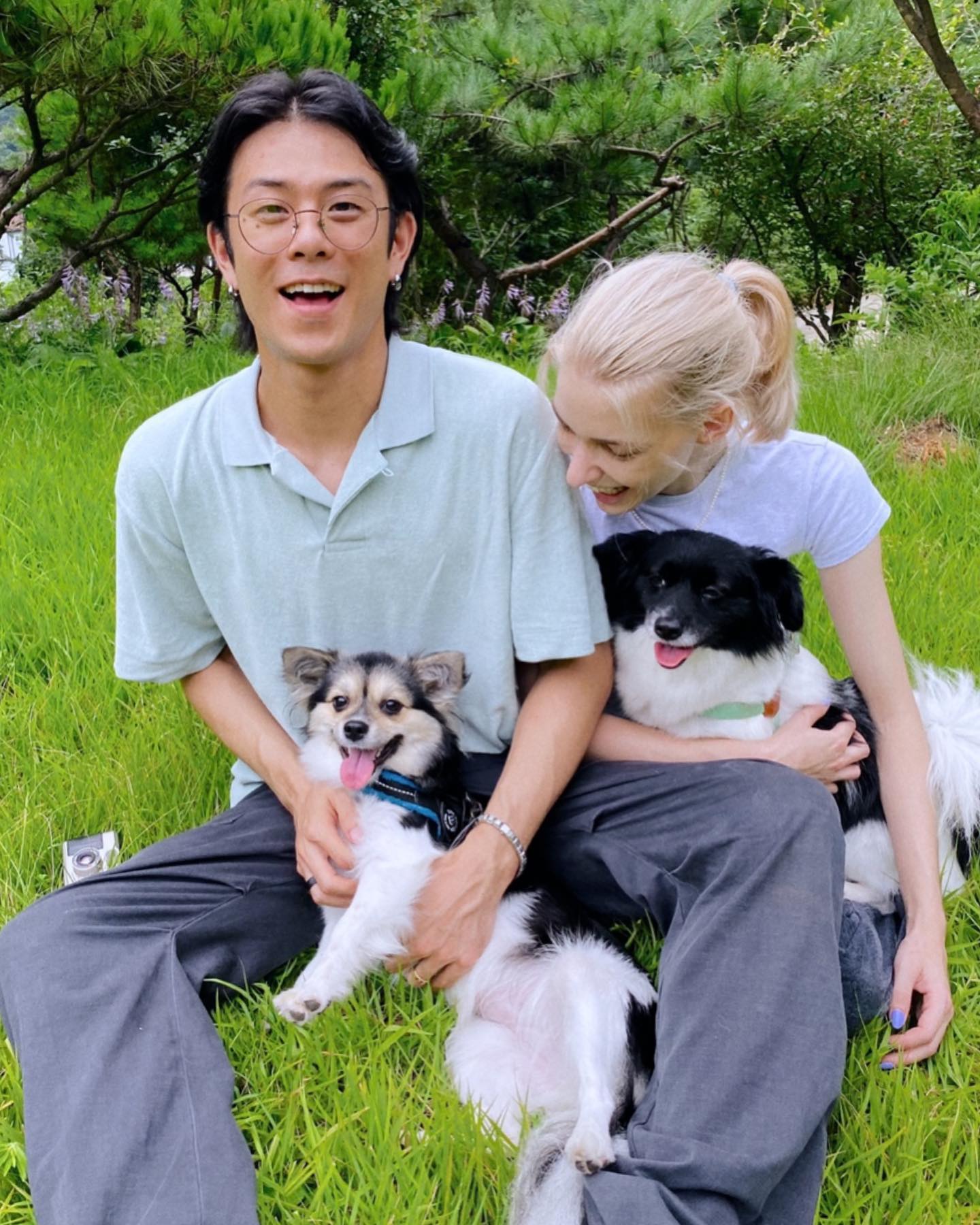 오늘은 행복한 세계 개의 날🐶🤎

오늘은 바로 세계 개의 날 “World Dog Day”! 이날은 동물 복지 및 동물 행동 전문가 콜린 페이지에 의해 만들어진 날으로, 모든 개들에 대한 인식을 개선하고 유기견 보호소에 있는 많은 반려견들을 널리 알리기 위해 시작됐는데요. 유기견을 입양하고 함께 행복한 일상을 보내고 있는 셀럽들을 살펴보세요! 이미지