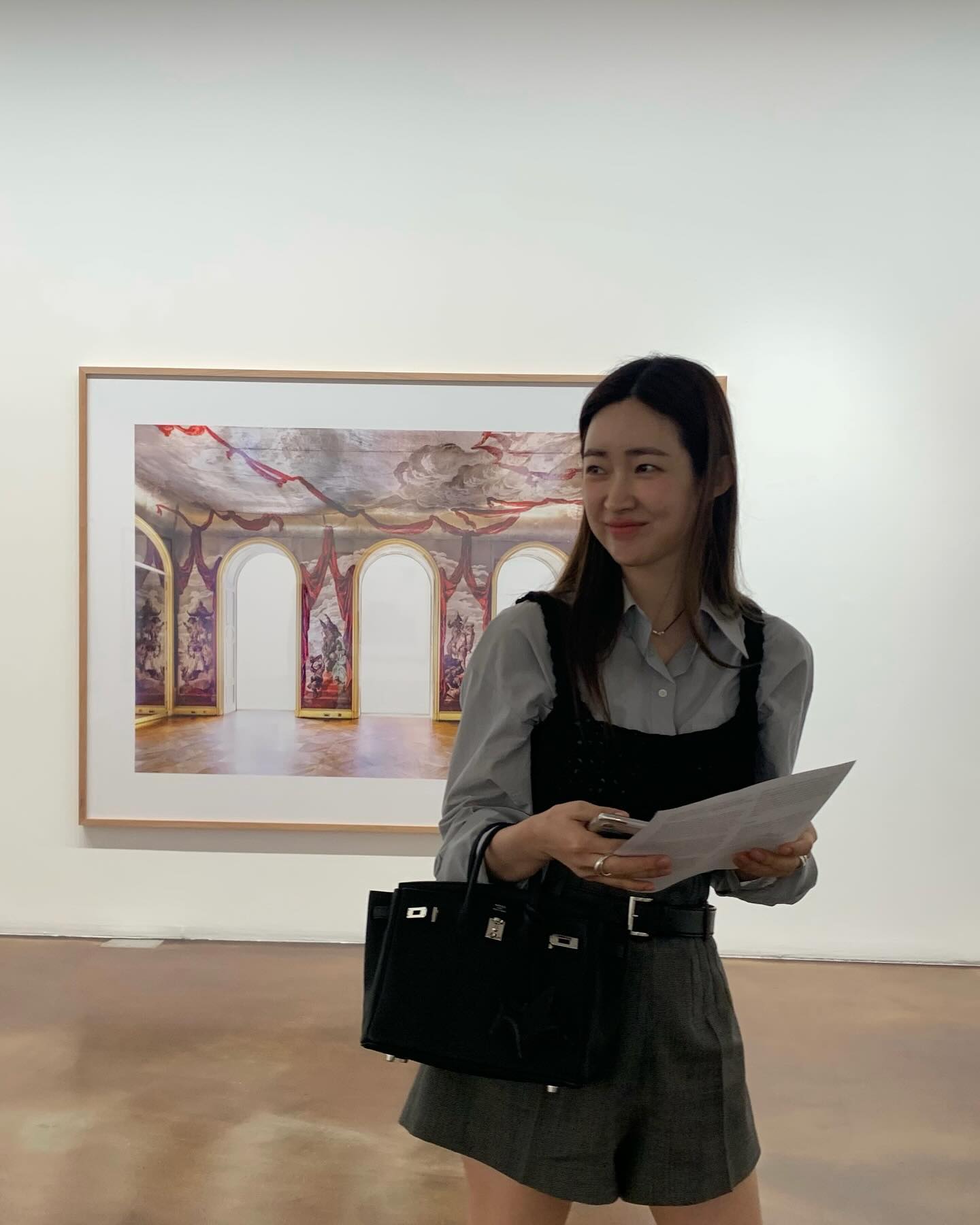 평생드는 에르메스 가방 모음👜
언니들이 선택한 클래식한 에르메스🤍 @갖고싶다..🔥

1. 차정원: 콘스탄스 18, 버킨백 25

2. 박하선: 에르백 31

3. 소유진: 가든파티 30

4. 성유리: 피코탄 18

5. 김소은: 켈리 포쉐트

6. 황신혜: 켈리백 28 이미지6