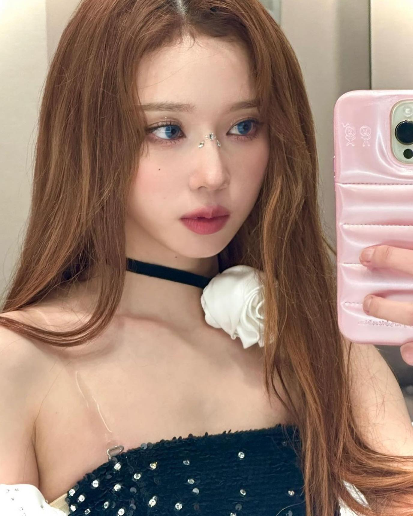 셀럽 폰케이스 브랜드 한국 론칭!🙌🏻

셀럽들이 사랑하는 케이스 브랜드 어반 소피스티케이션이 한국에 정식 론칭합니다. 지난 25일 어반 소피스티케이션은 한국 공식 인스타그램 계정을 오픈하고, ‘커밍 순’이라고 론칭을 예고해 기대를 모으고 있는데요. 어반 소피스티케이션 한국 계정에서 추후 업데이트 소식을 주목해 보세요! 이미지2