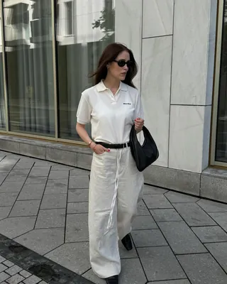드뮤어템🤍뮤뮤 화이트 폴로셔츠 이미지