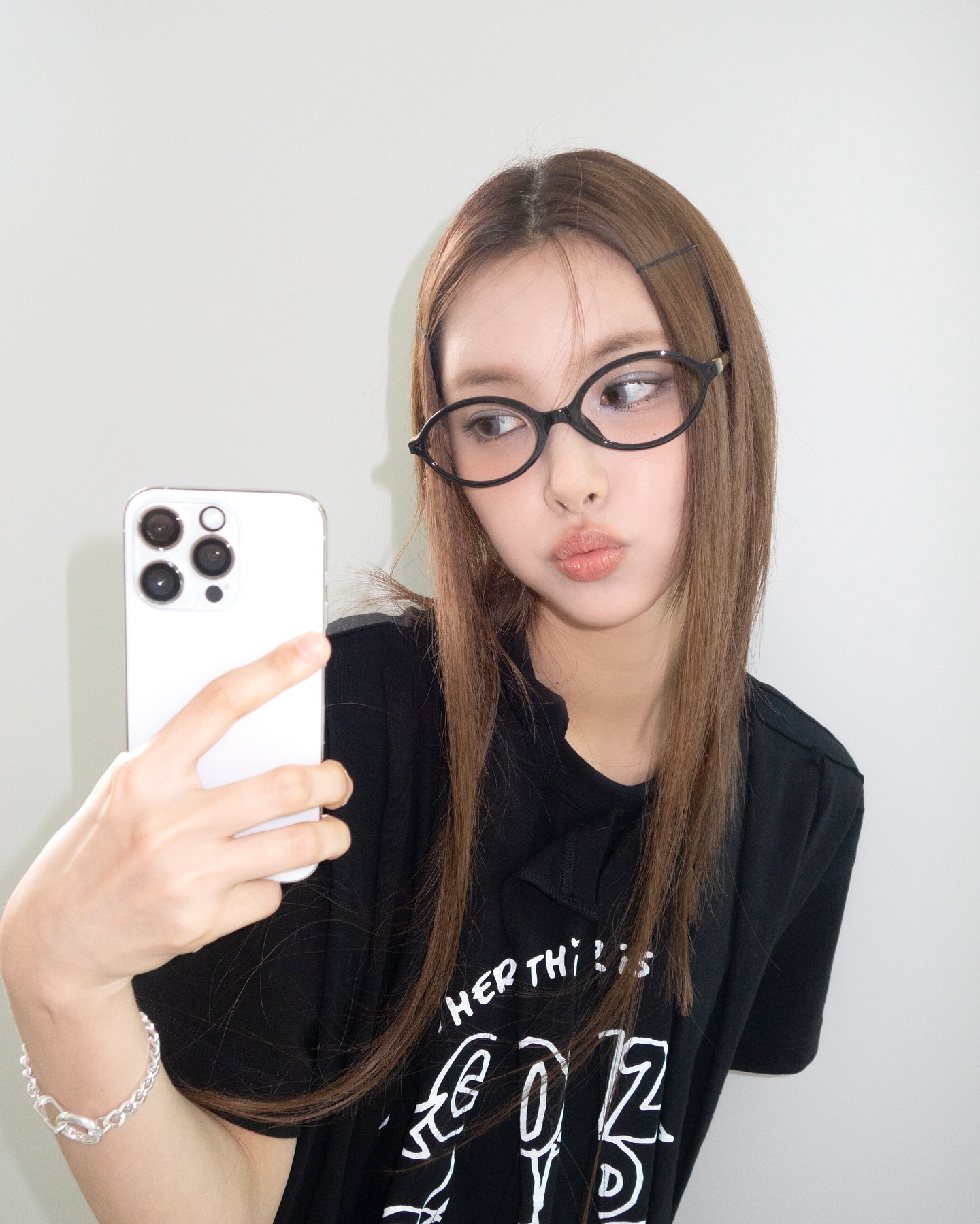쉬운 꾸안꾸템🤓❤️셀럽 안경 코디 이미지"