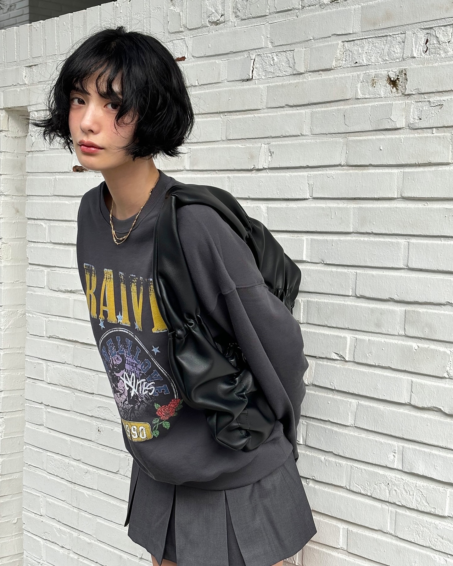 단발 나나🩶맨투맨+미니스커트 이미지8