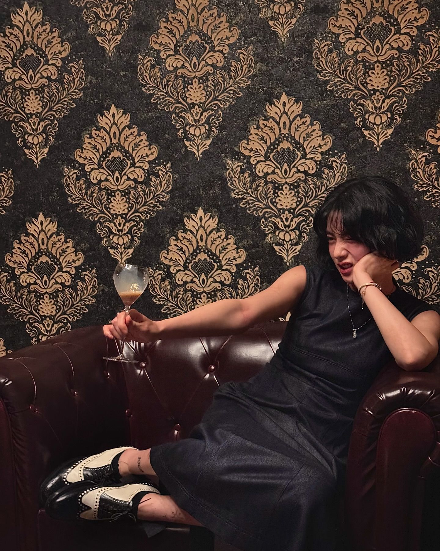 단발 나나🩶맨투맨+미니스커트 이미지4