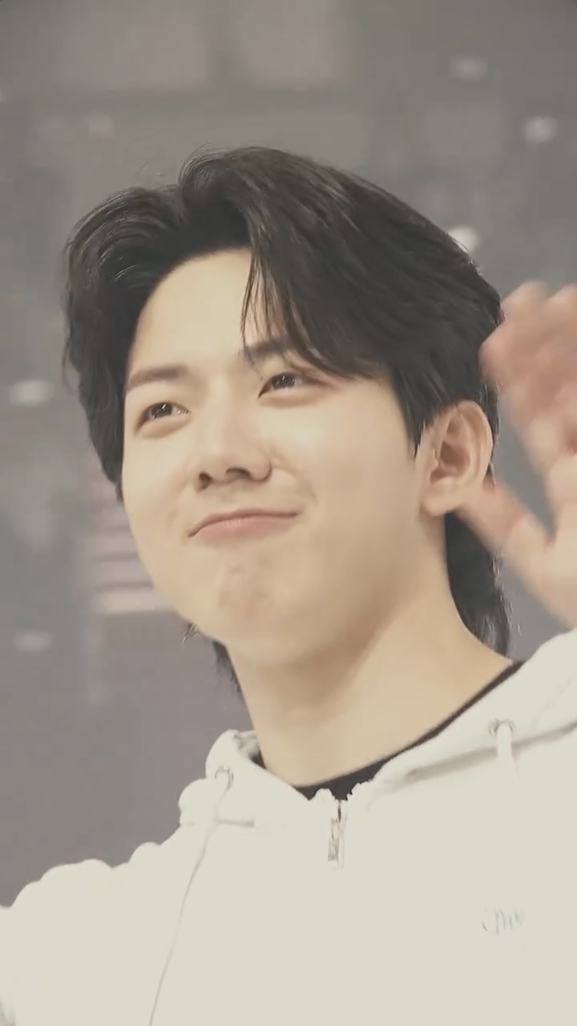 데이식스 연말공연은 고척돔🎊🩵
드디어 주제 파악한 데이식스🍀티켓팅 무조건 성공해야지💨

데이식스가 데뷔 9년 만에 고척돔 무대에 오릅니다. 데이식스가 서울 구로구 고척스카이돔에서 단독 콘서트를 개최하는 건 2015년 9월 데뷔한 이래 처음이자 국내 밴드가 고척돔에서 단독 공연을 펼치는 것 또한 처음인데요. JYP엔터테인먼트 측은 “데이식스 연말 고척돔 공연을 타진 중이다. 구체적 일정은 추후 말씀드릴 것이다”라고 공식 입장을 밝혔습니다. 이미지
