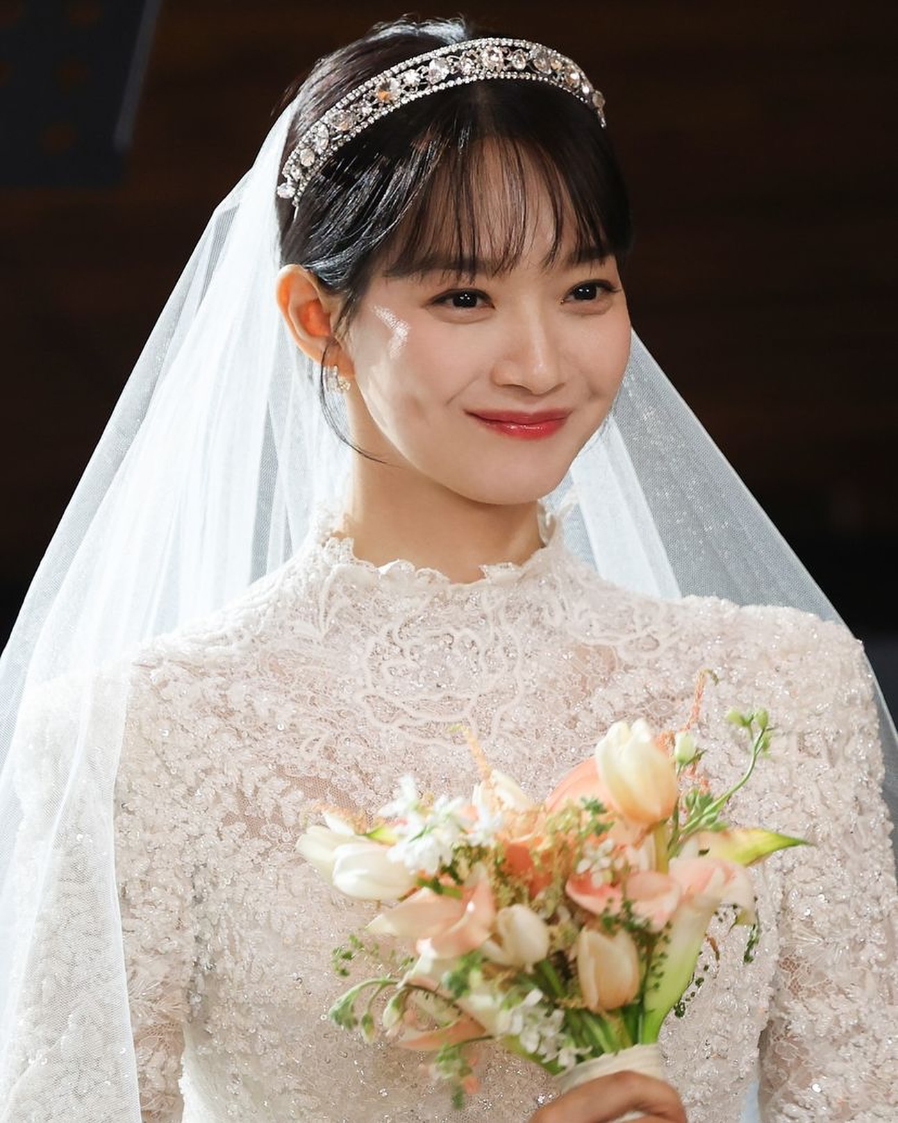 예신들 참고해👰🏻‍♀️💛민아언니 웨딩
요즘 핫한 웨딩해영🤍 9, 10월 웨딩 시즌 언니들 @공유용 이미지