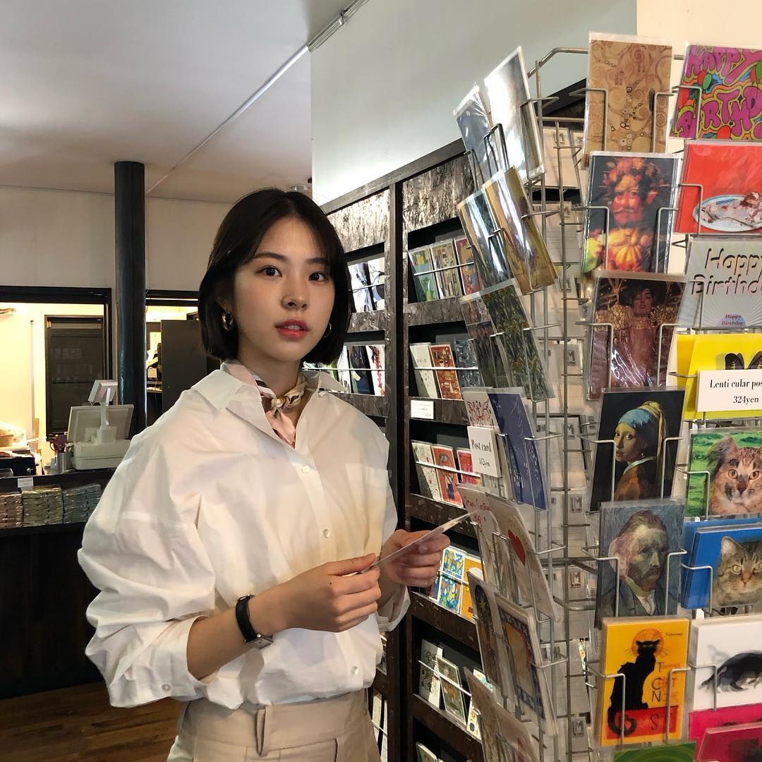 가을 셔츠에 스카프로 분위기🤍✨ 이미지2