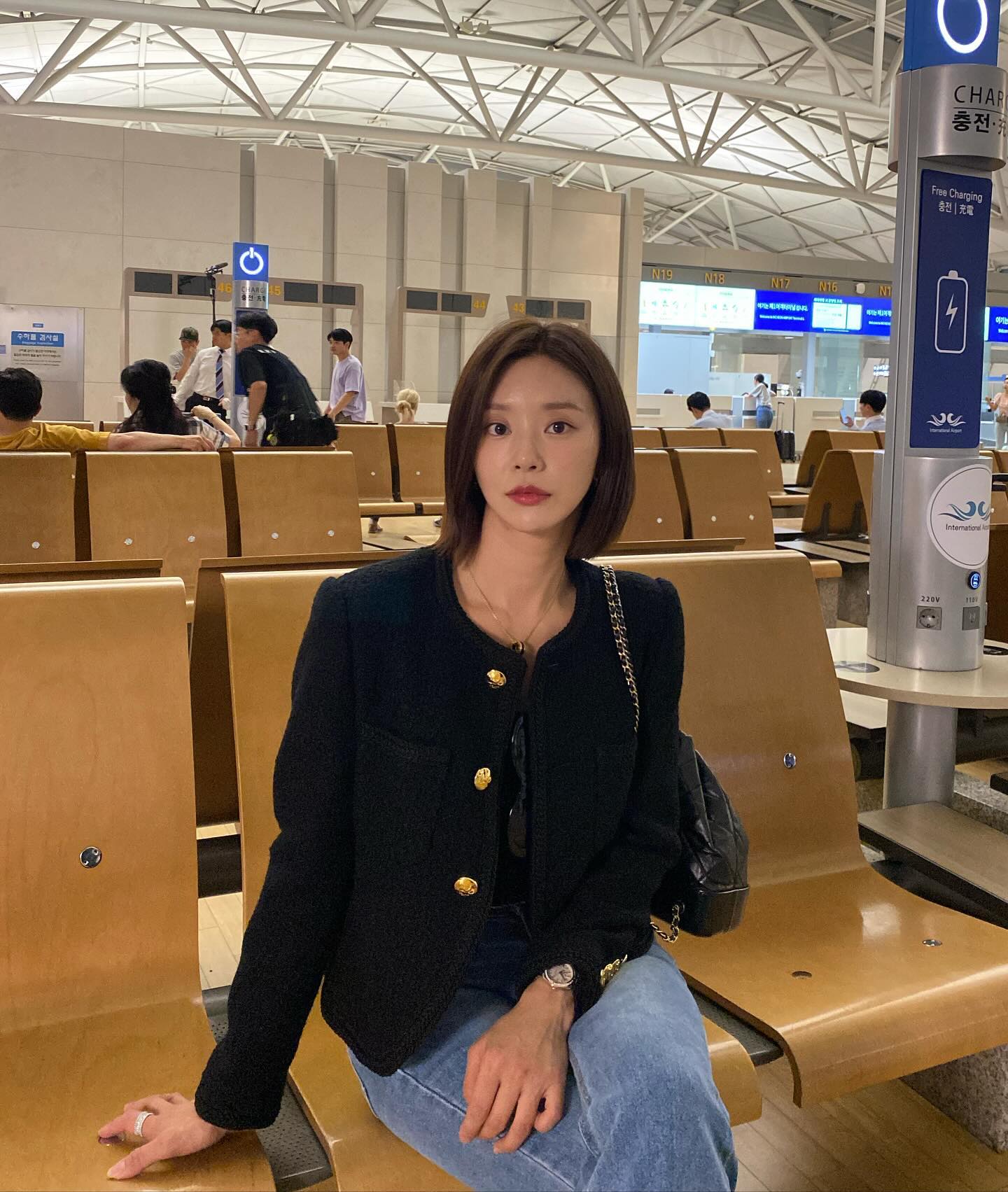 가을 깔끔룩🖤블랙트위드+데님 이미지2