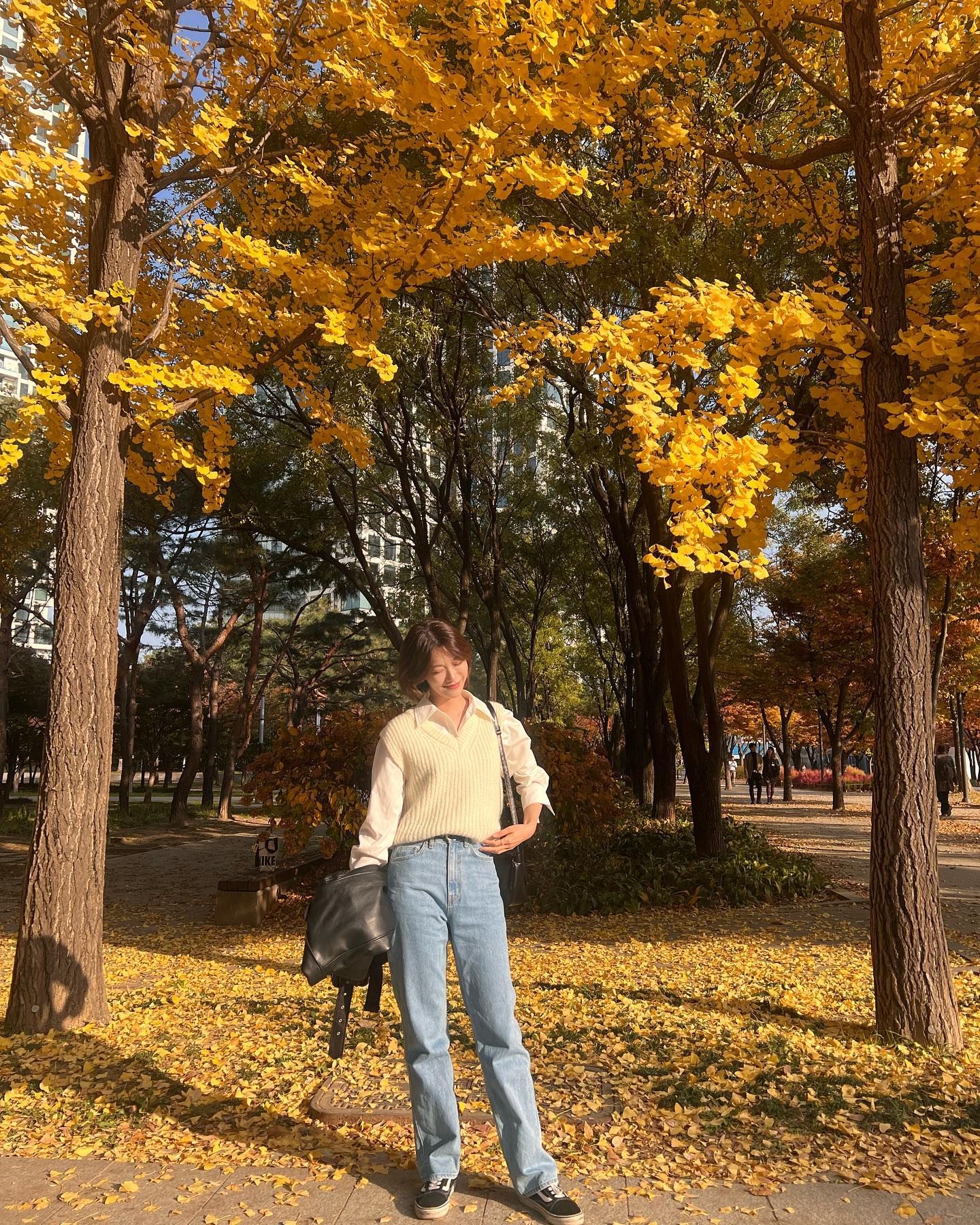출근룩이 고민이라면?👚
손민수하기 좋은 이주우의 사복 스타일 모음✨  이미지6