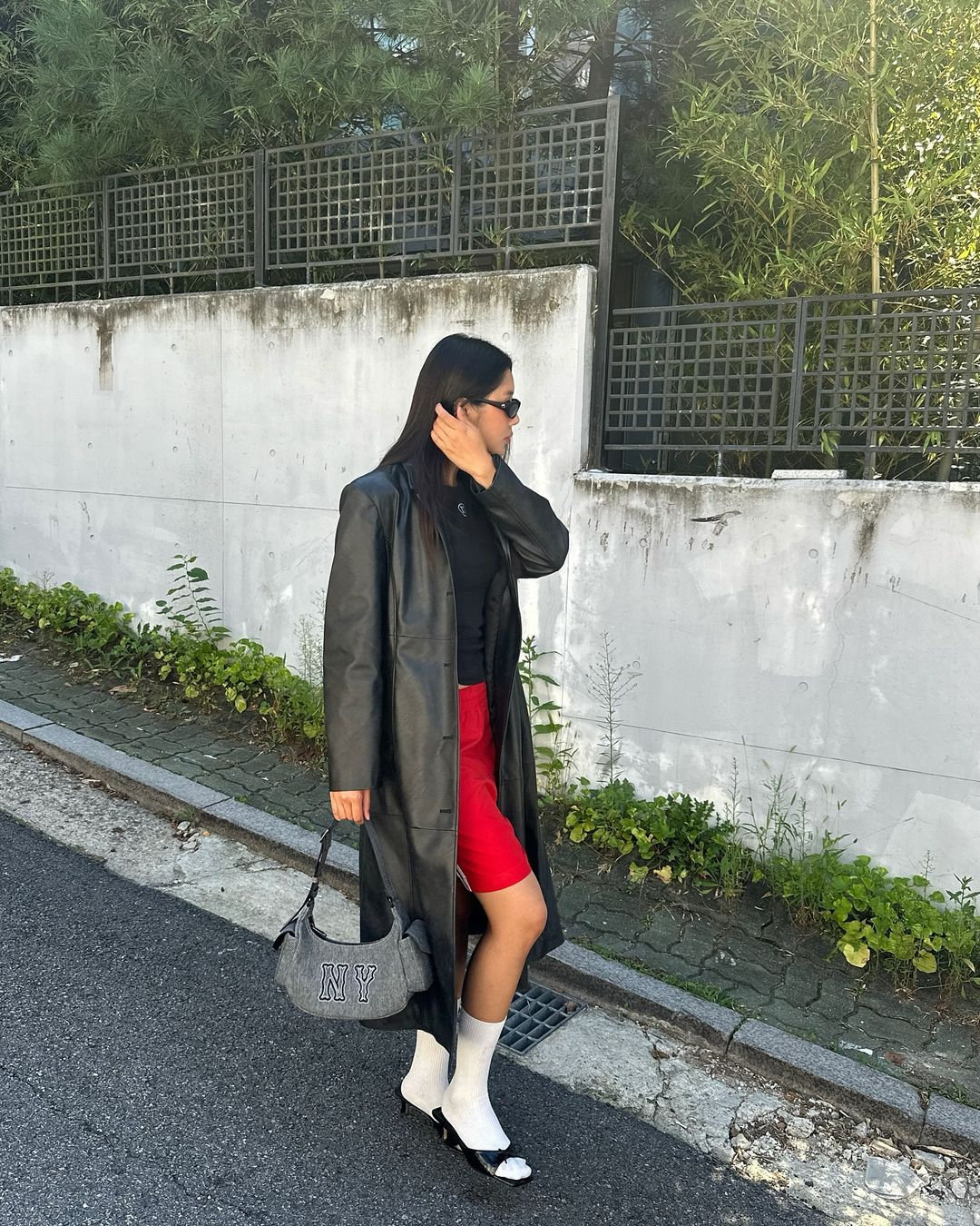 핫걸들의 필수템!💗데님 카고백👜
어떤 룩이든 힙한 Y2K 포인트에 좋은🖤🤍MLB 카고백 #광고 이미지6