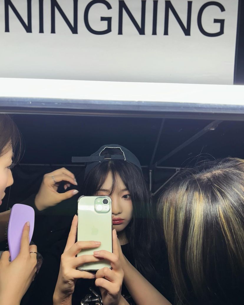 요즘 모자 장인 닝닝👷🏻‍♀️코디법 이미지7