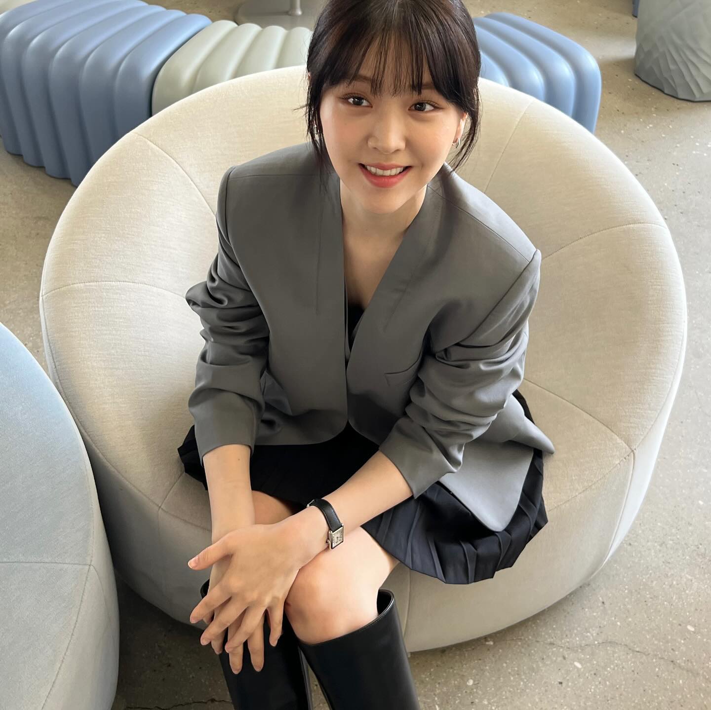 그레이 블레이저로 감성룩 뚝딱🩶 이미지6