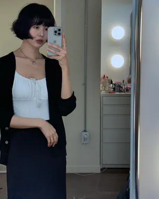 단발하고 리즈찍는 금새록💇🏻♀️🖤 이미지
