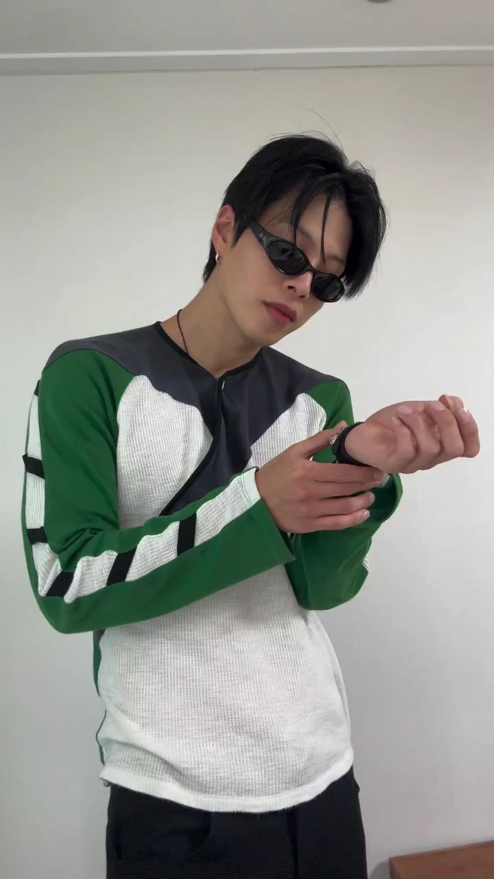 옴브리뉴 댄스 챌린지에 탑승한 빅원✨
누구보다 빠르게 남들과는 다르게💃🕺 @도전🔥 이미지