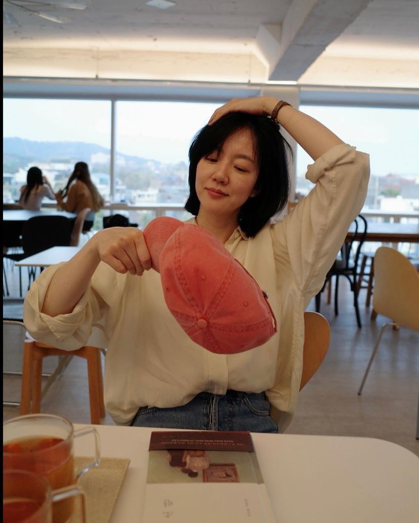 청순 화이트 셔츠 대명사🤍임수정
간절기에 셔츠 고민이라면 화이트로 순백 느낌🦢입어보세요 이미지2