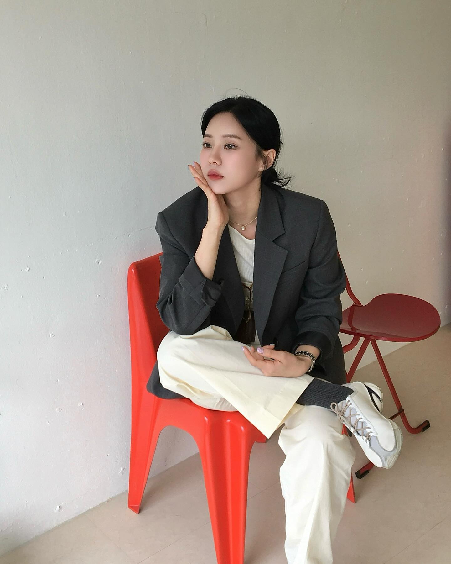 그레이 블레이저로 감성룩 뚝딱🩶 이미지5