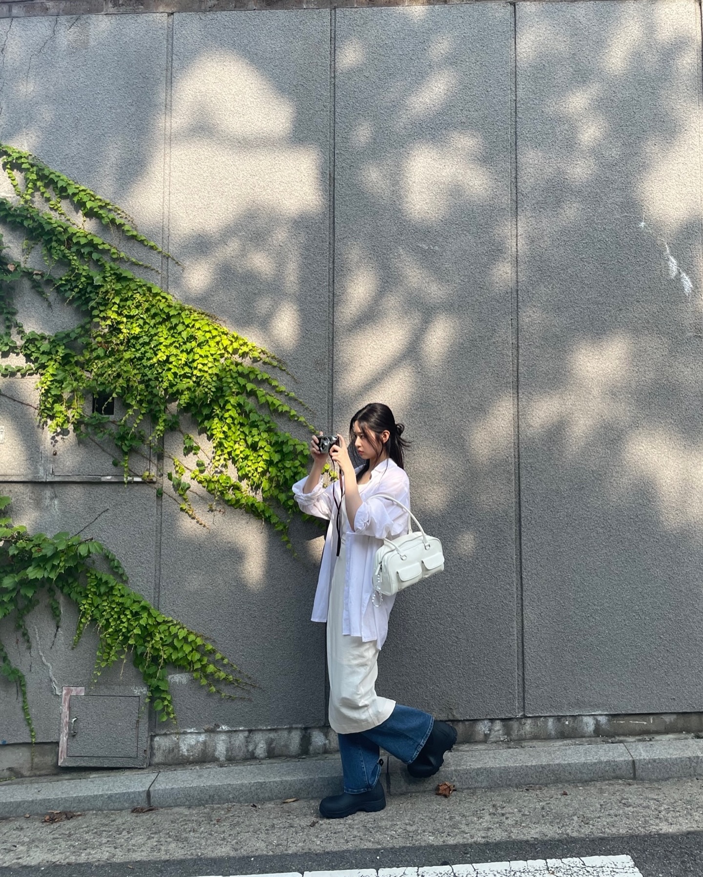 올 가을에도 레이어드룩으로 유니크하게💖
겹칠수록 힙한 셀럽들의 레이어드룩 살펴보기✨ 이미지