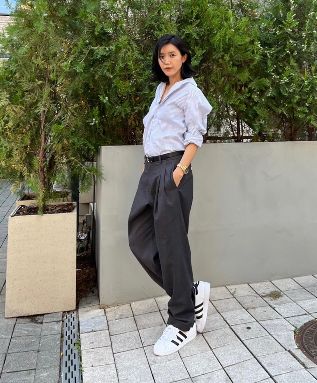 셔츠+슬랙스로 출근룩 해결👔 이미지10