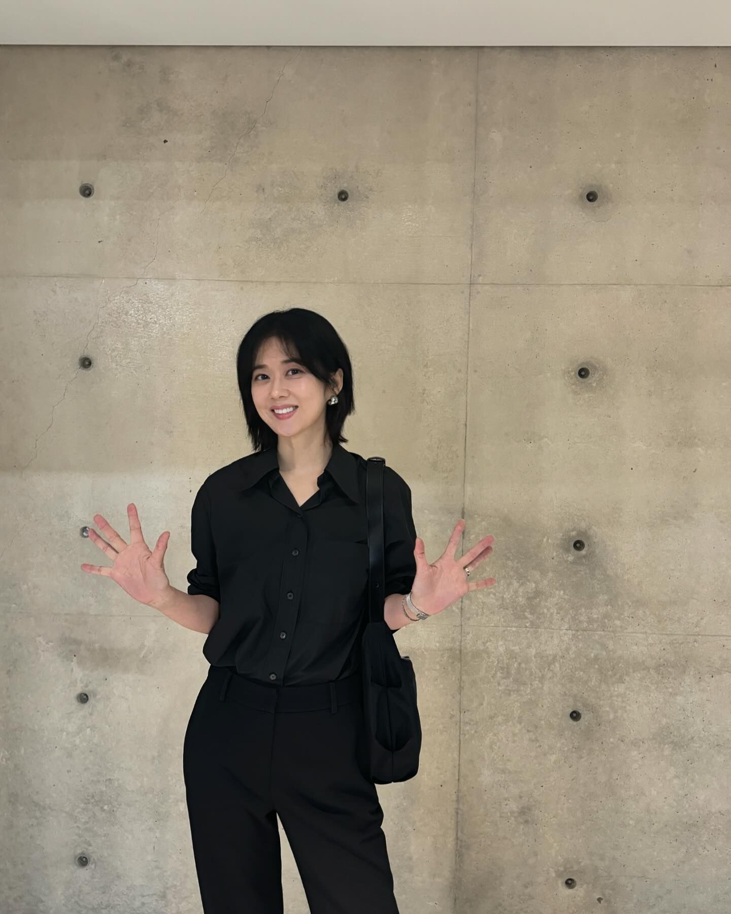 셔츠+슬랙스로 출근룩 해결👔 이미지6