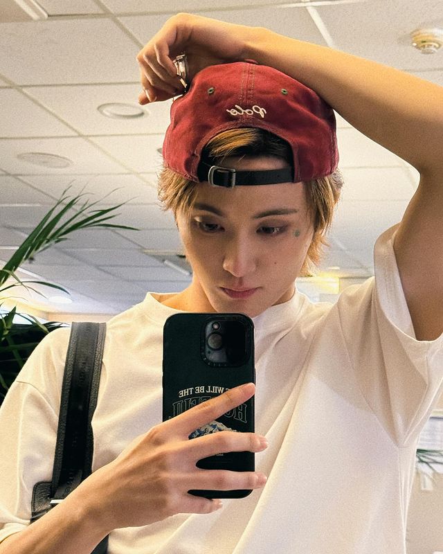 마크가 폴로 볼캡 소화하는 법🧢 이미지5