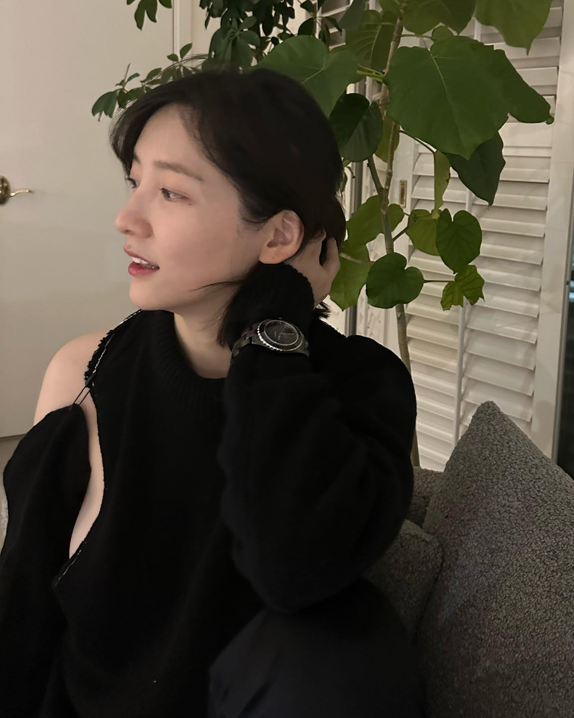 클래식과 캐주얼을 넘나드는⌚️샤넬 J12 코디🤍🖤
 이미지6