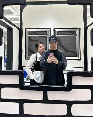 컬러로 맞춘 주말 데이트룩👫🏻🖤 이미지