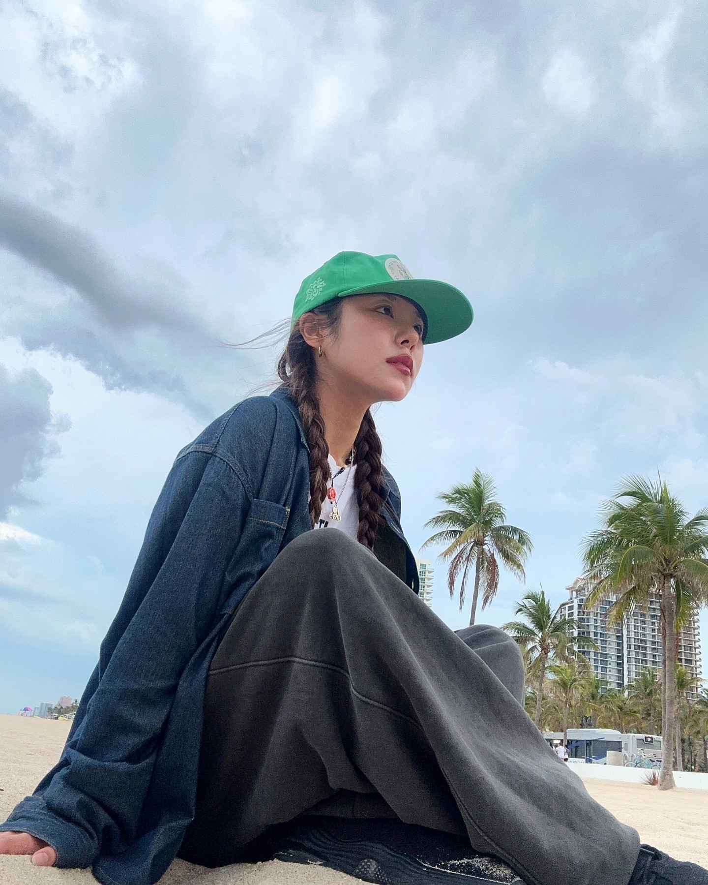 꾸안꾸 볼캡코디는 휘인처럼🧢🩶 이미지9