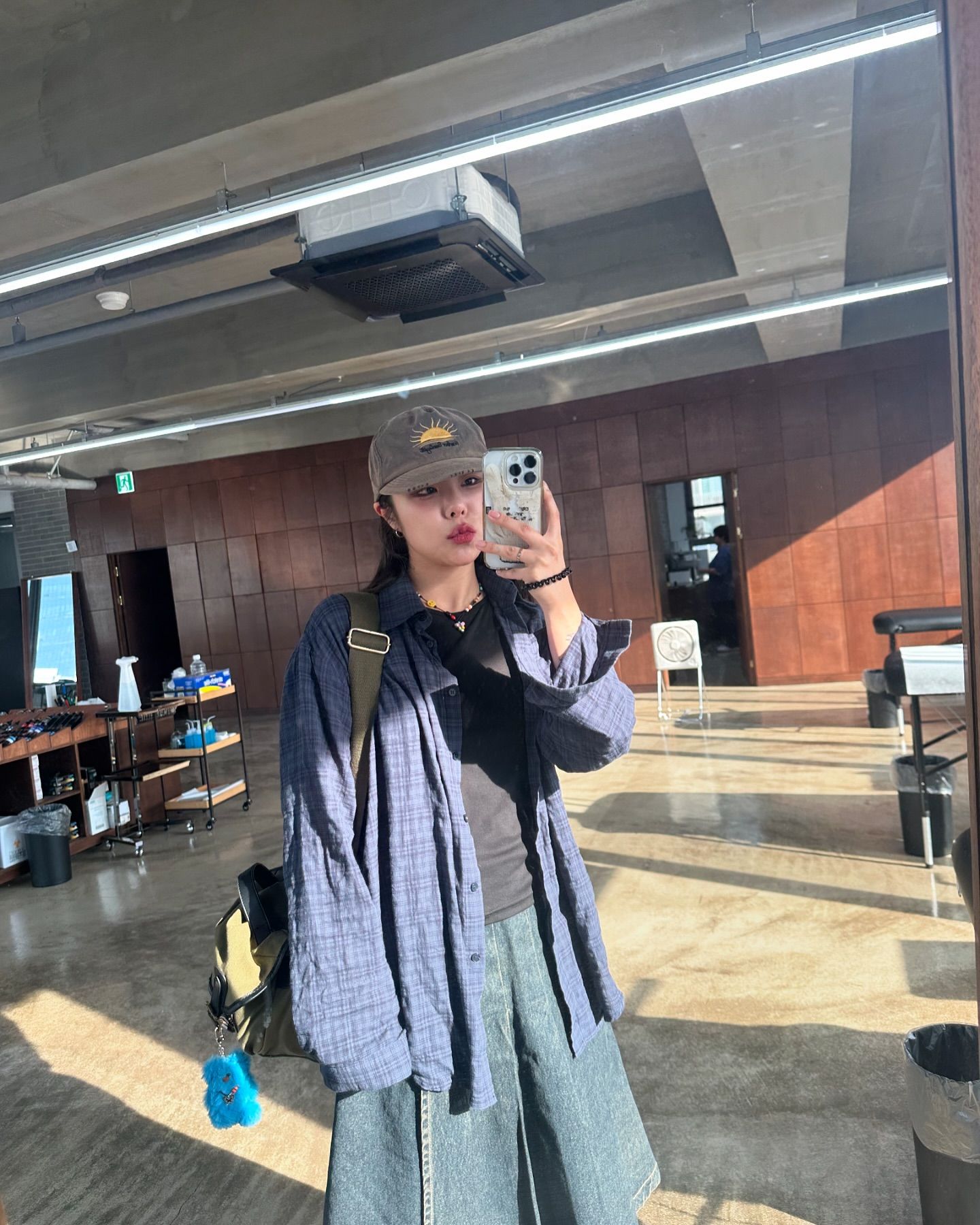 꾸안꾸 볼캡코디는 휘인처럼🧢🩶 이미지8