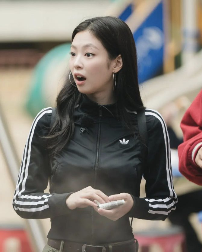 요즘 걸치기 좋은 아디다스 져지🖤 이미지