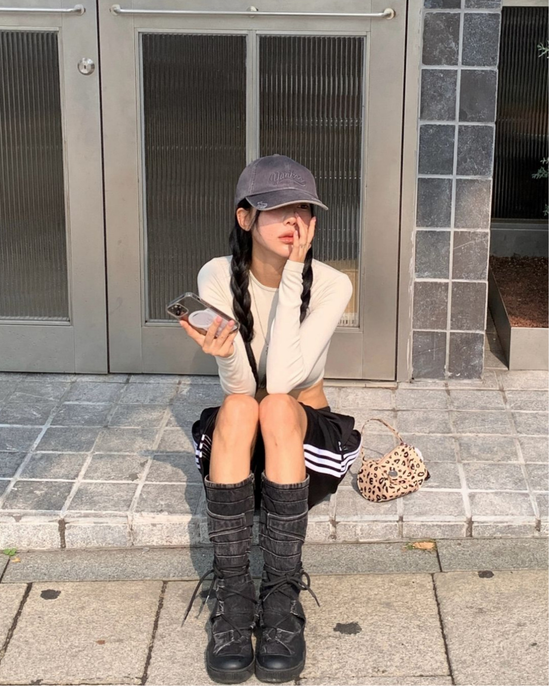 가을 분위기룩엔🍂빈티지 볼캡🧢
MLB와 함께한 감성 볼캡 스타일링⚾️🤎@꾸안꾸해 #광고 이미지2