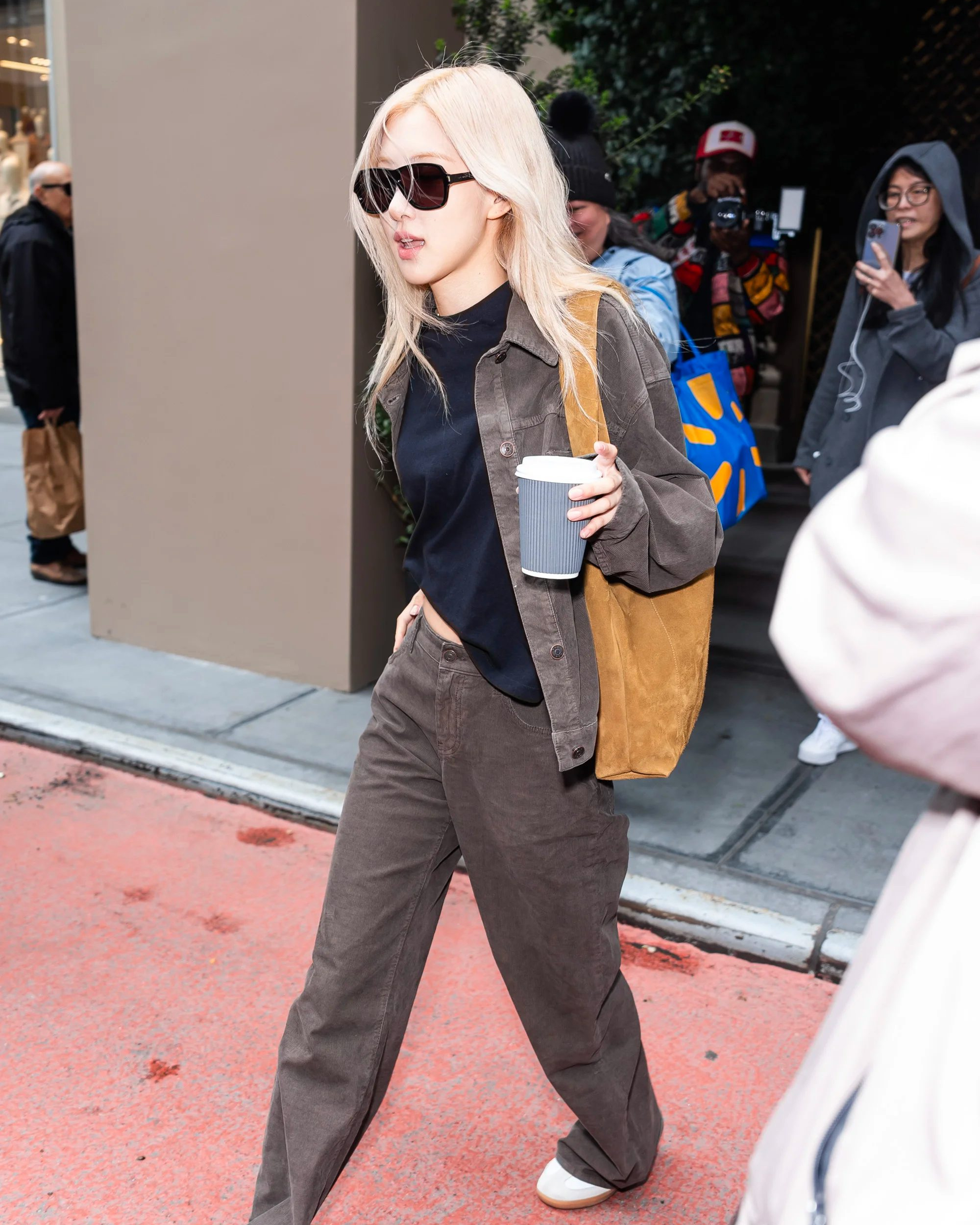 감성 가득 생로랑 스웨이드백👜🤎 이미지