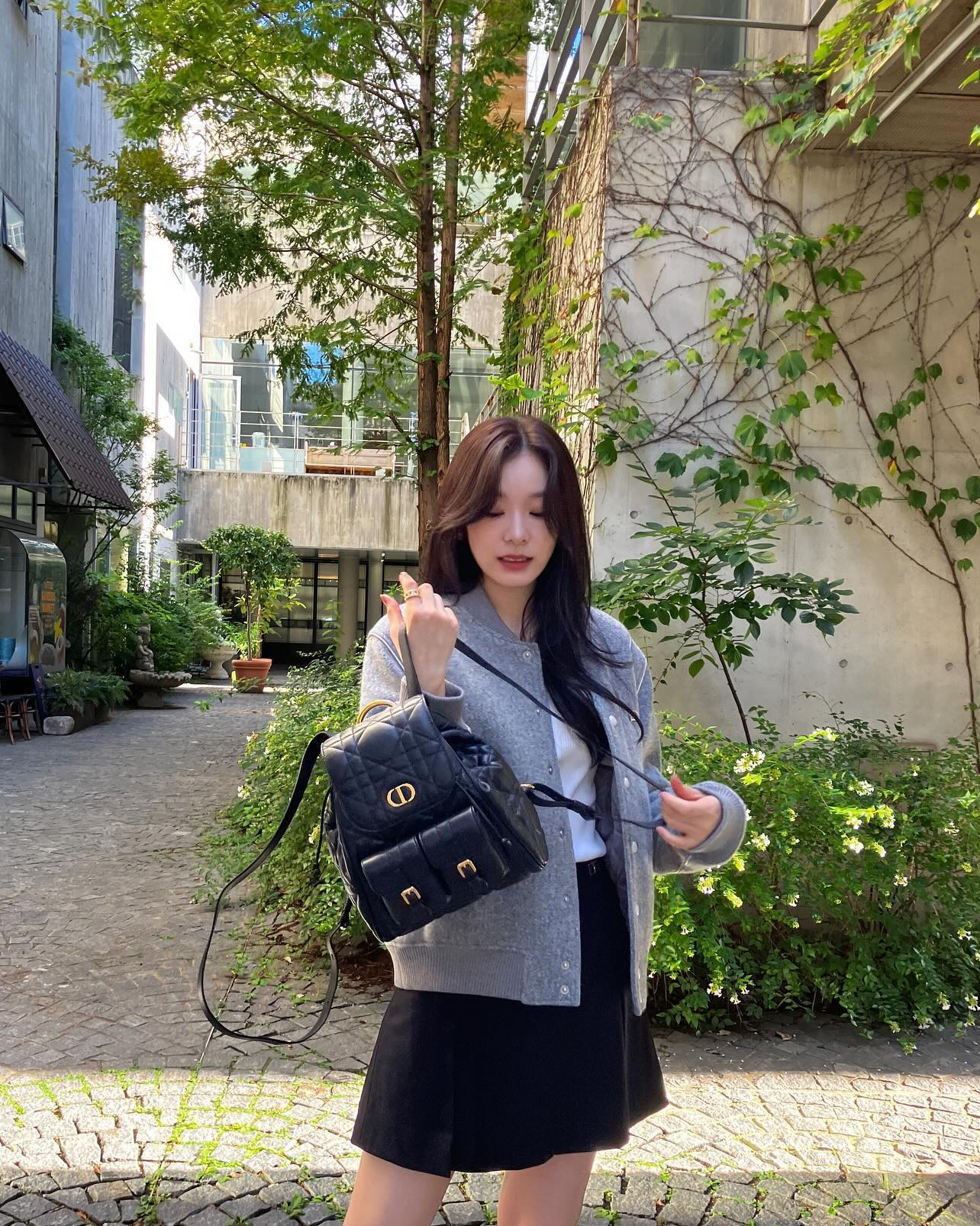 편하고 우아해🖤🤍디올 카로 백팩 이미지