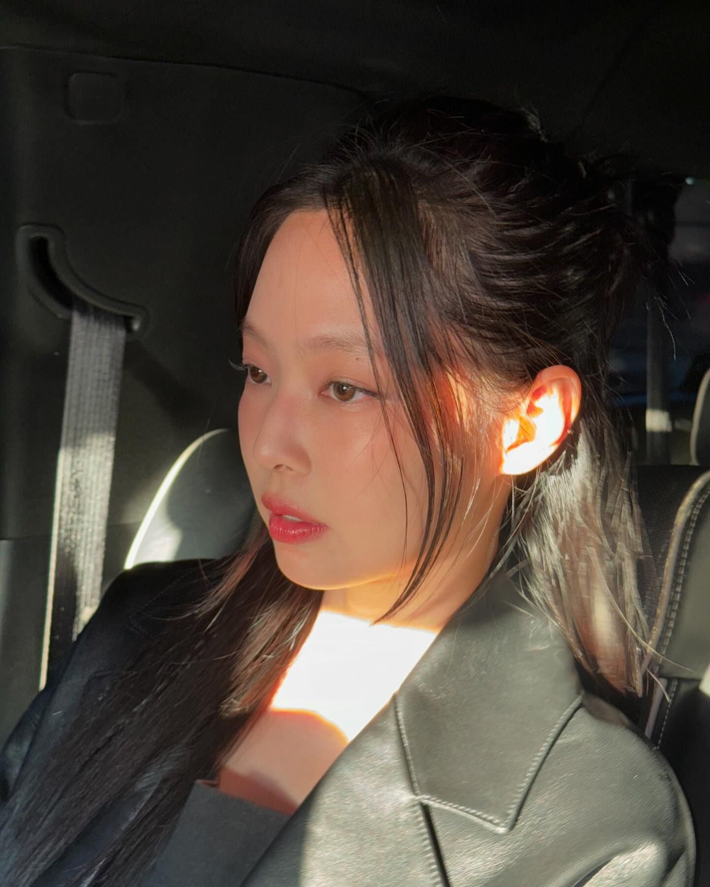 떠오르는 노마스카라 트렌드⭐️
마스카라 하나만 빠져도 청순+깔끔 메이크업 완성✨ 이미지7