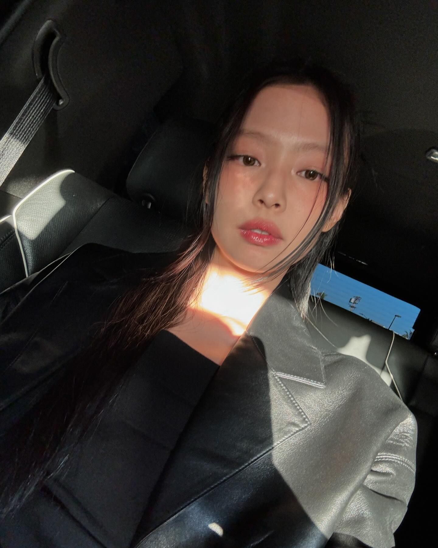 떠오르는 노마스카라 트렌드⭐️
마스카라 하나만 빠져도 청순+깔끔 메이크업 완성✨ 이미지