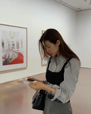 셔츠 위 탑 레이어드로 포인트✔️🤍 이미지