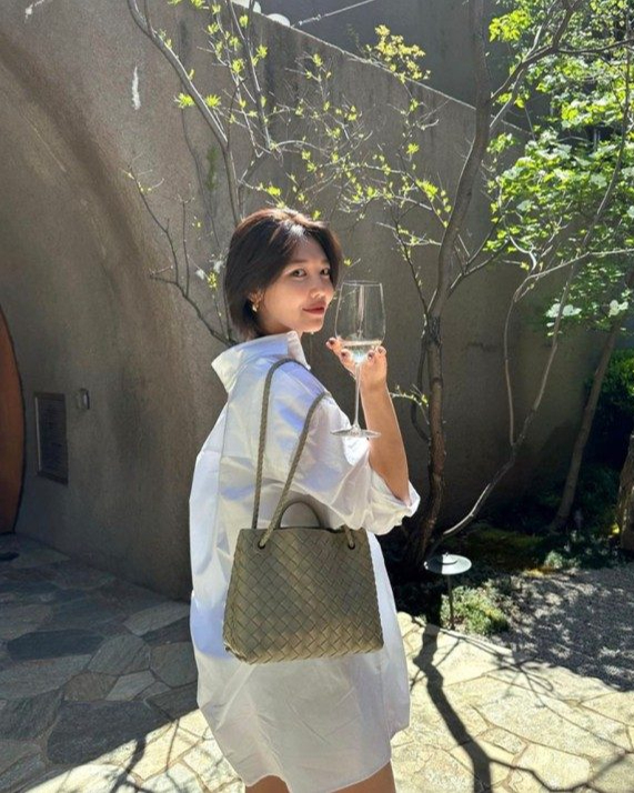 이태리 장인이 한땀 한땀🪡 보테가 베네타 백💚 이미지