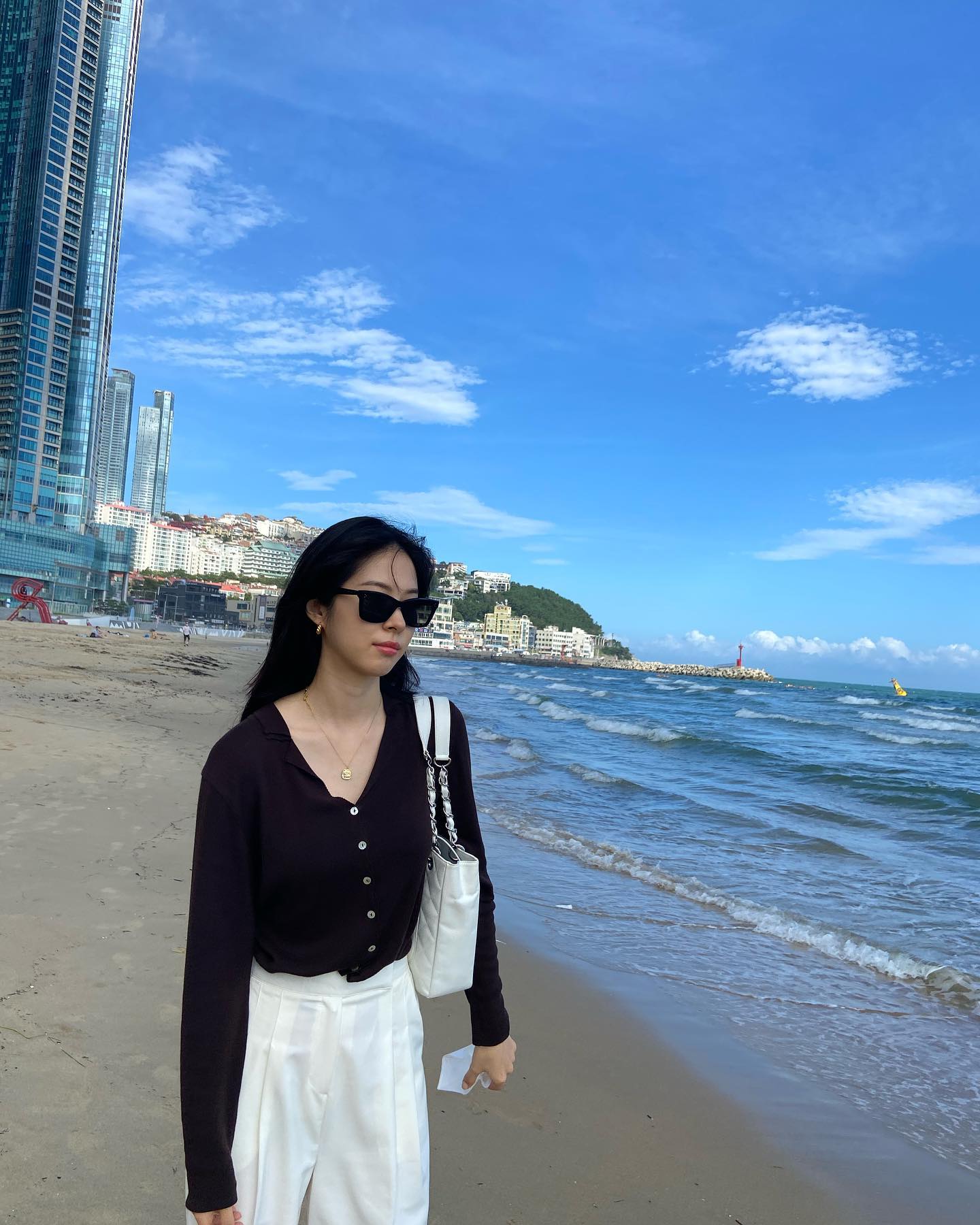 어떤 룩이든 만능🤍화이트팬츠🫧 이미지4