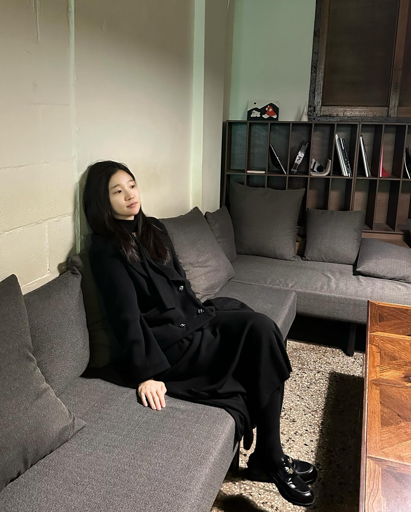 박소담이 블랙스커트 입는법🖤 이미지10