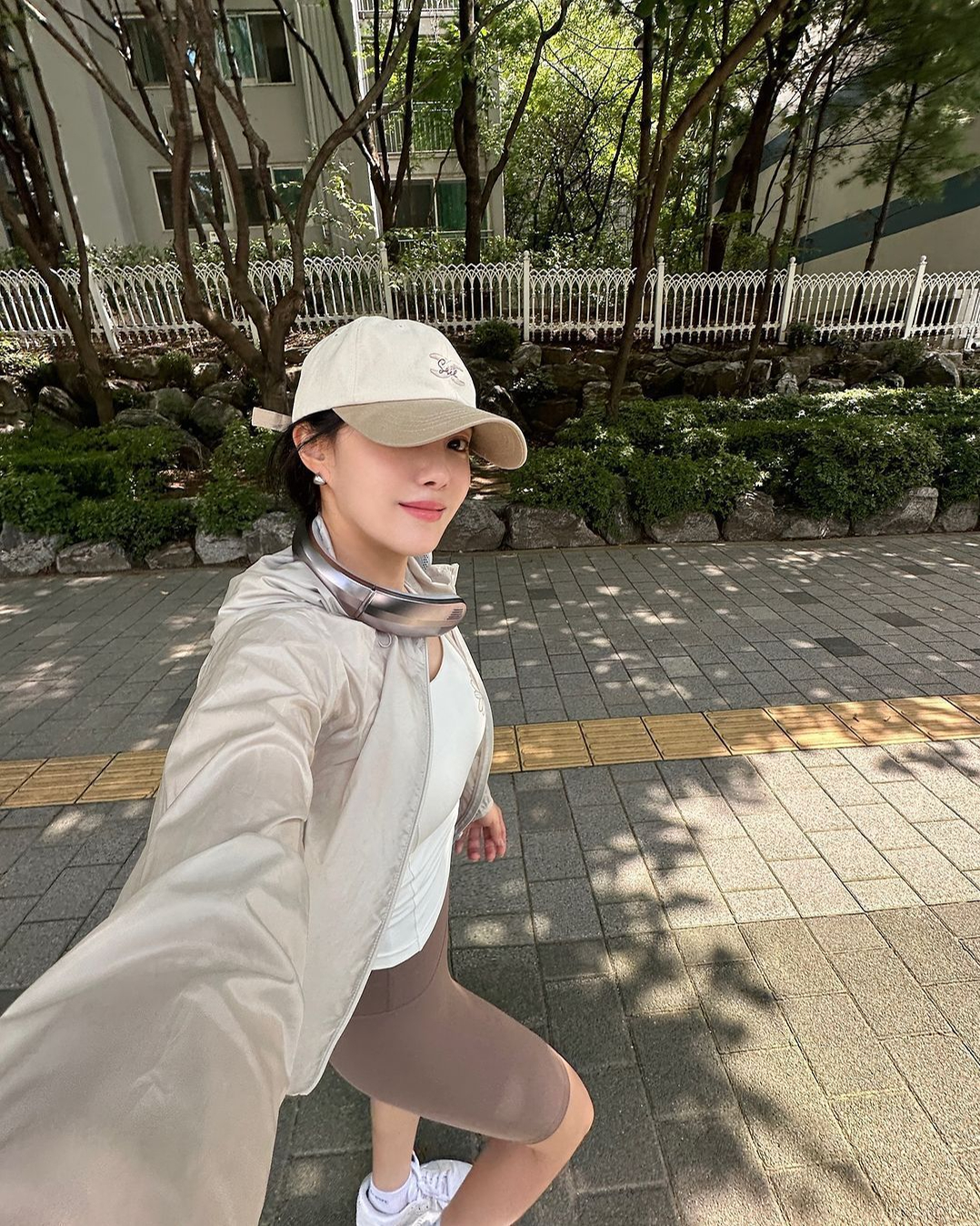 러닝하기 좋은 계절 가을🍁🏃‍♀️
초보 러너를 위한 셀럽들의 러닝룩  이미지