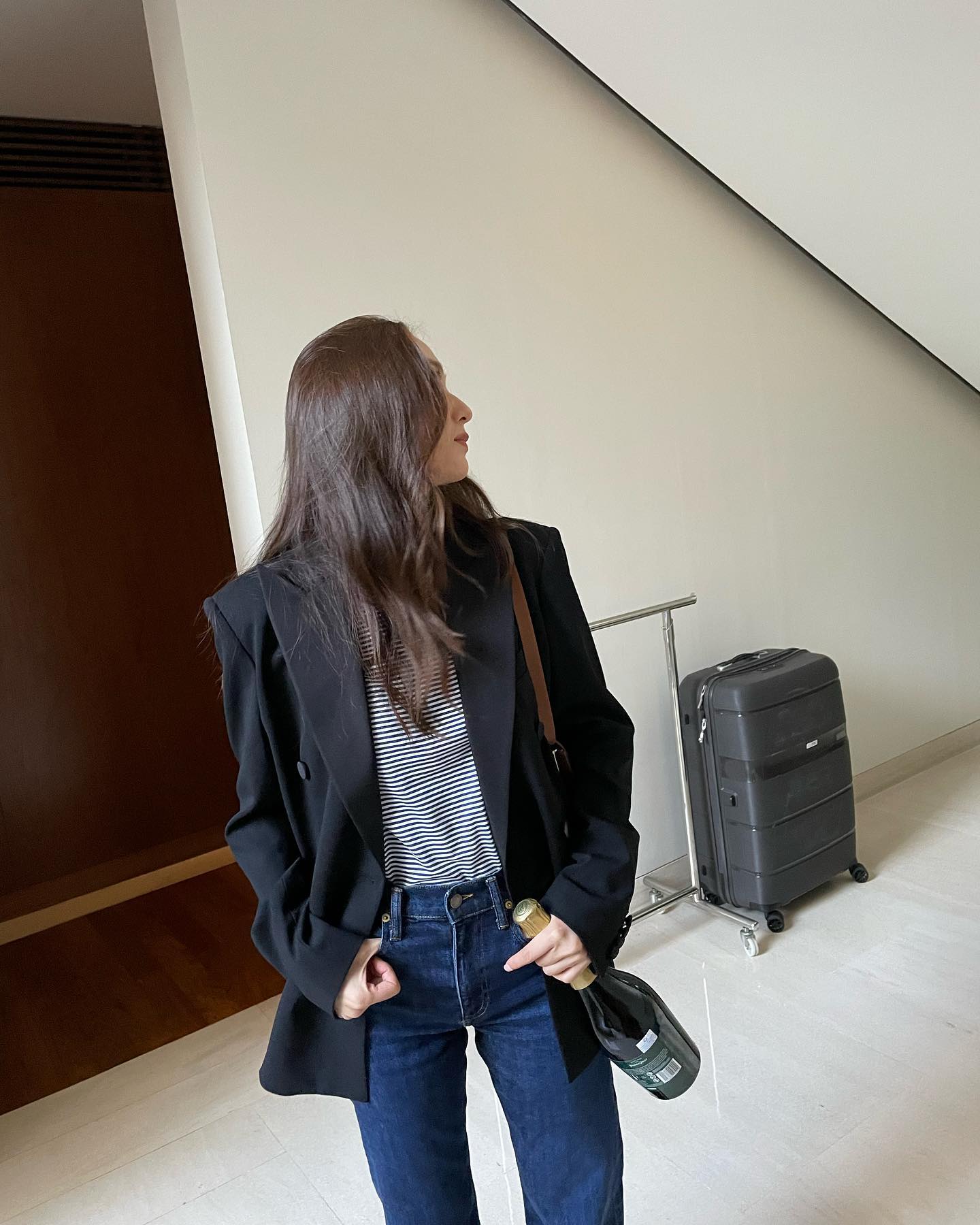 매년 입는 블랙자켓엔 데님🖤👖 이미지