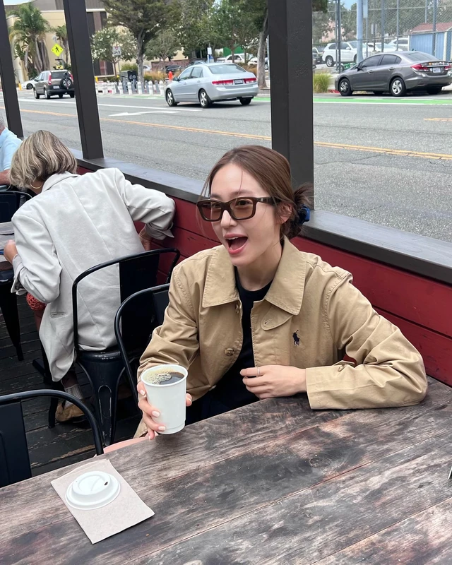 연관 토픽 이미지